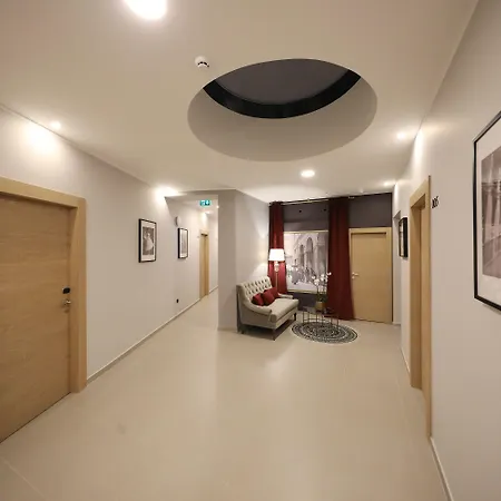 Hotel Teatro Verdi Boutique 4*