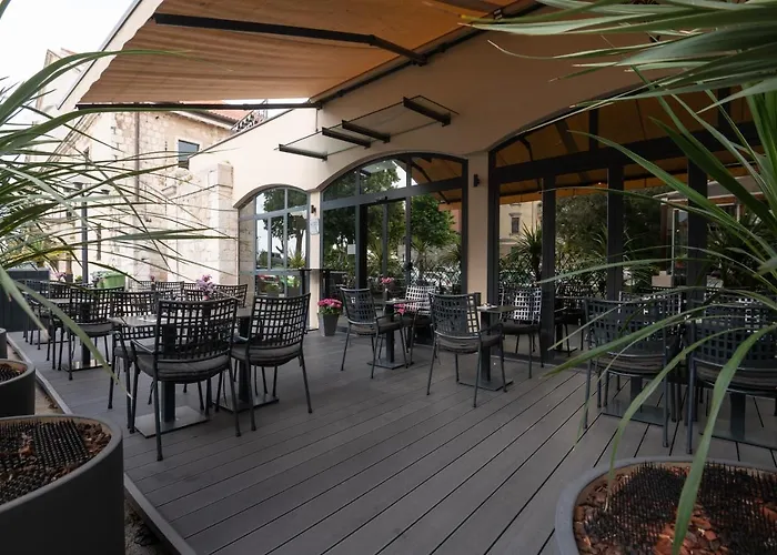 Teatro Verdi Boutique מלון זאדאר