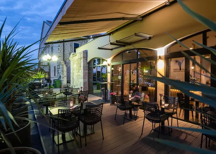 Teatro Verdi Boutique זאדאר